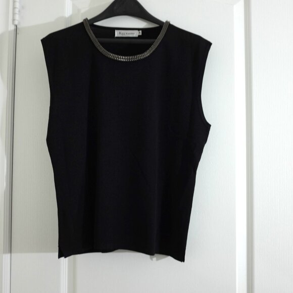 COPY - Elegant Kaydee Brand Black Top two pieces with Silver Trim size XL - Picture 3 of 11